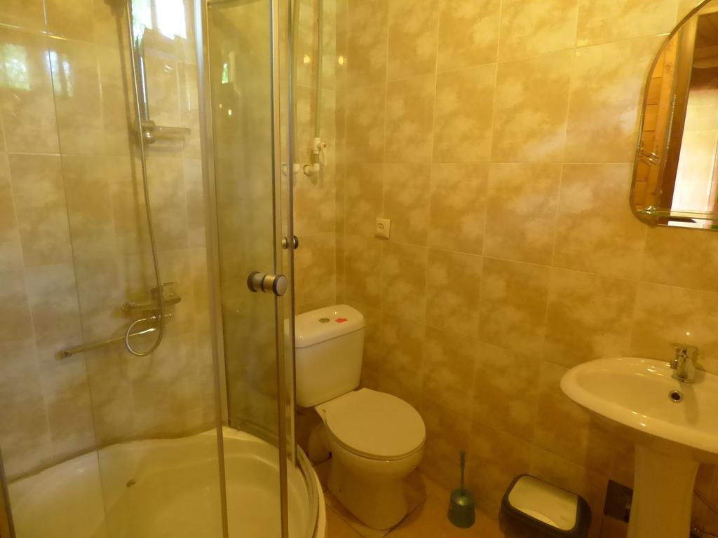 Hotel Hatsvali Mestia Kamer foto